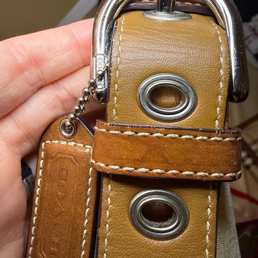 Coach Micro C Handbag and Wristlet - Picture 5 of 12